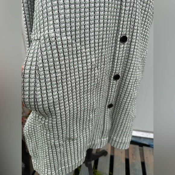 CLUB MONACO WOMENS LARGE Stylish Black and White Checkered Cardigan - Picture 5 of 13